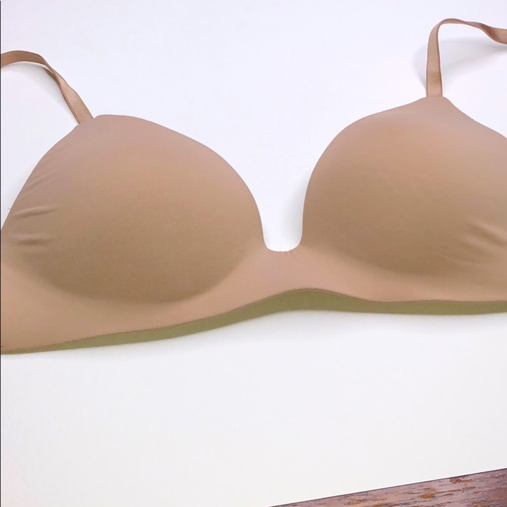 Nude Victoria’s Secret T-shirt Bra